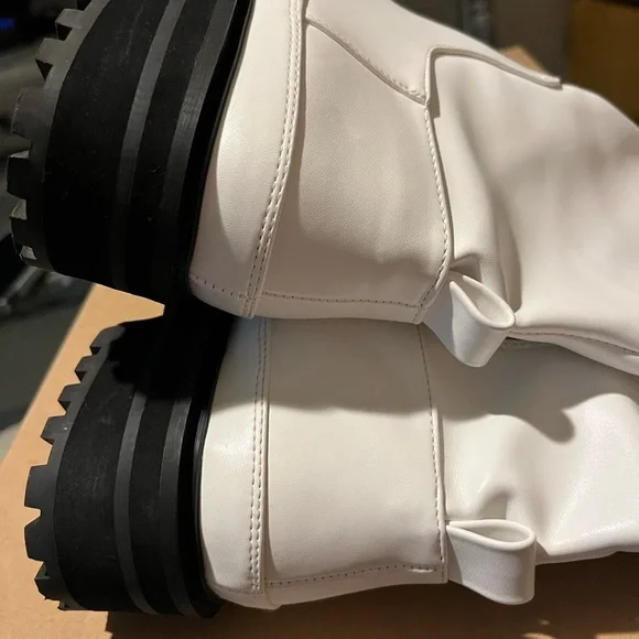 Urban Outfitters tall boots - Picture 11 of 13